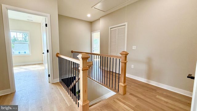 225 PENN AVE, Edison, NJ 08817