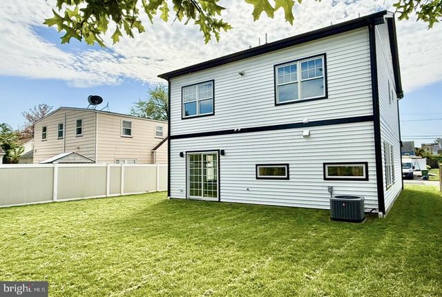 225 PENN AVE, Edison, NJ 08817