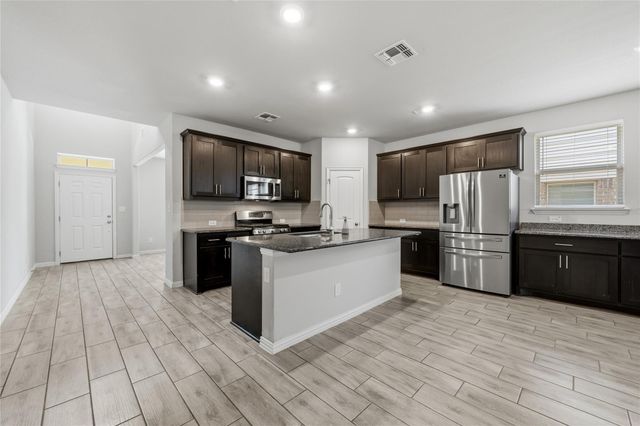 141 Sangaree DR, Buda, TX 78610