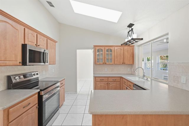 2200 WALLINGFORD STREET, Deltona, FL 32738