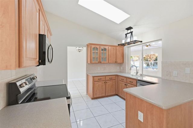 2200 WALLINGFORD STREET, Deltona, FL 32738