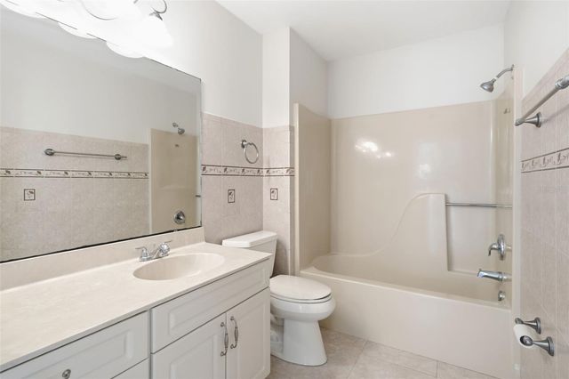 2200 WALLINGFORD STREET, Deltona, FL 32738