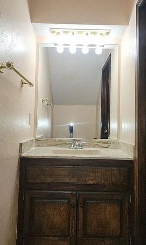 1616 Windhill Avenue, Edmond, OK 73034