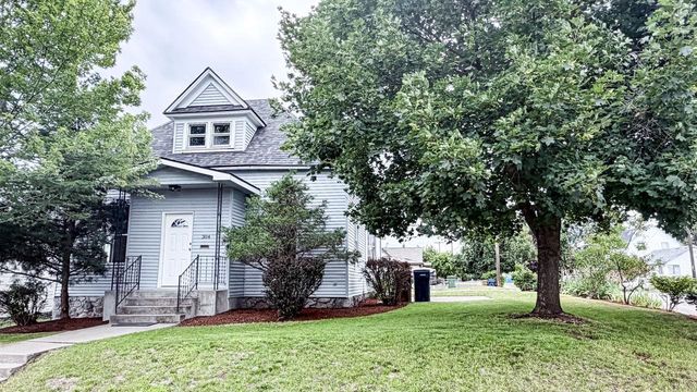 304 W Shannon Ave, Spokane, WA 99205