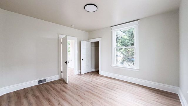 304 W Shannon Ave, Spokane, WA 99205