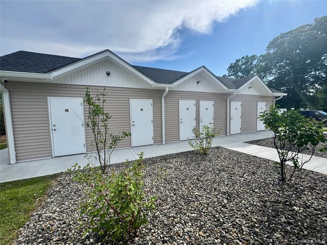13 Park Avenue 4A, Wallkill, NY 12589
