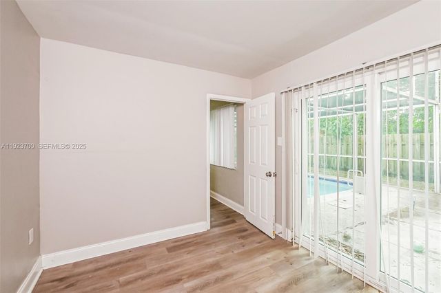 5900 NW 15th St, Sunrise, FL 33313