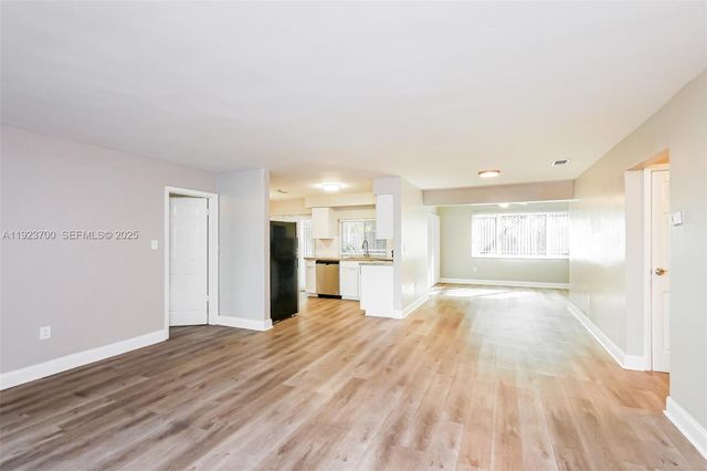 5900 NW 15th St, Sunrise, FL 33313