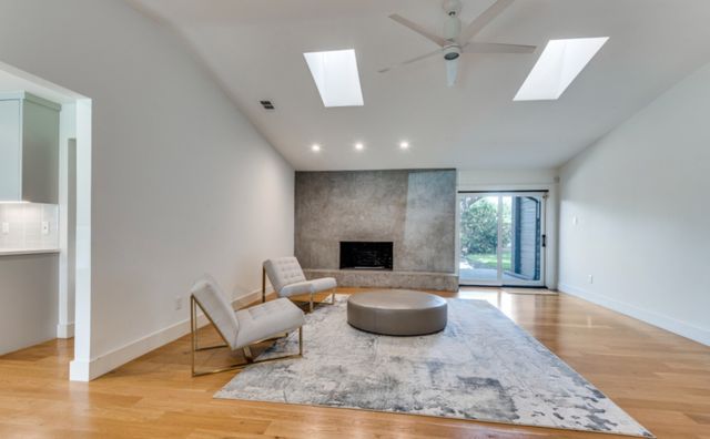 4071 Crown Shore Drive, Dallas, TX 75244