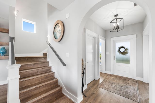 7665 Key West Drive, Navarre, FL 32566