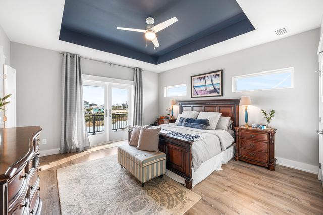 7665 Key West Drive, Navarre, FL 32566