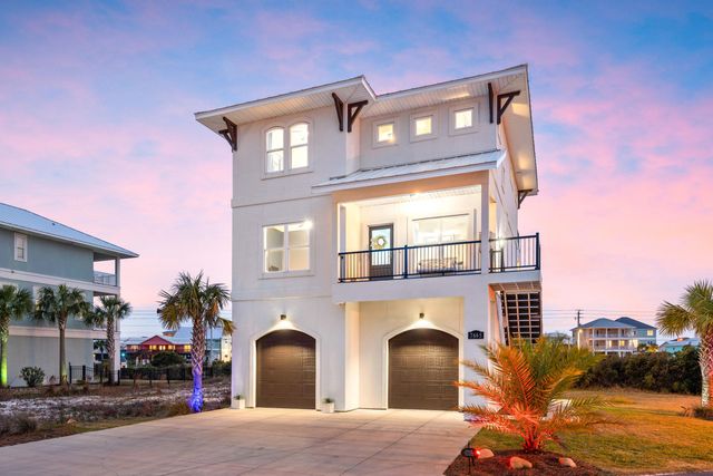 7665 Key West Drive, Navarre, FL 32566