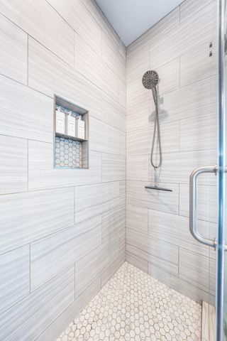 7665 Key West Drive, Navarre, FL 32566