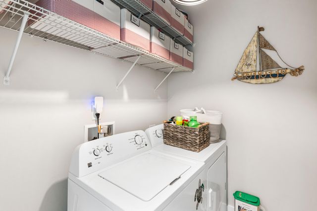 7665 Key West Drive, Navarre, FL 32566