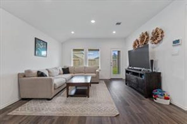 5231 Mossdale Bluff Lane, Spring, TX 77373