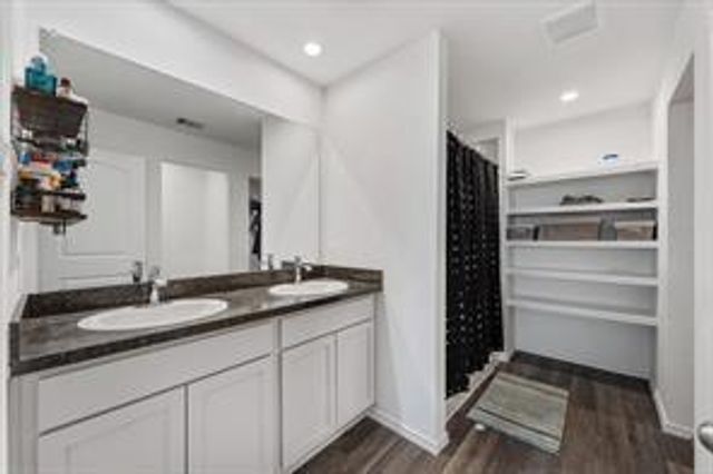 5231 Mossdale Bluff Lane, Spring, TX 77373