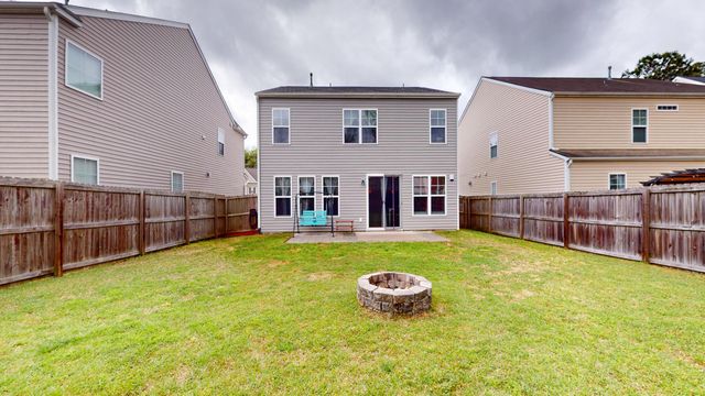 208 Roanoke Hill Court, Summerville, SC 29483