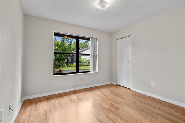 325 Pennington Court, Royal Palm Beach, FL 33411