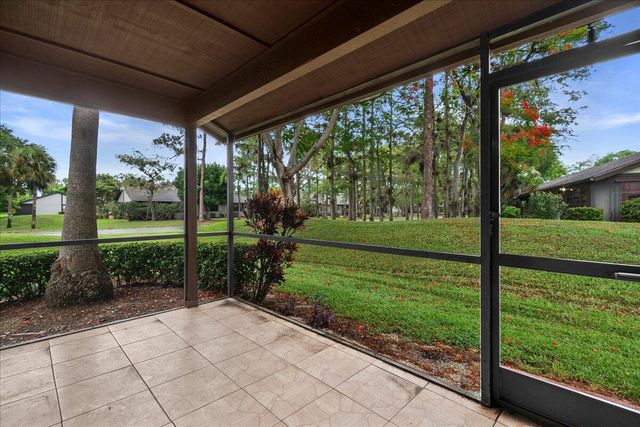 325 Pennington Court, Royal Palm Beach, FL 33411