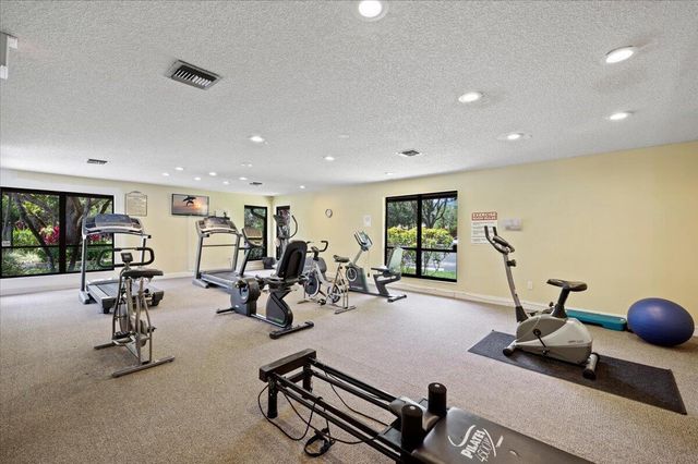 325 Pennington Court, Royal Palm Beach, FL 33411