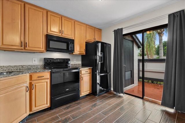 325 Pennington Court, Royal Palm Beach, FL 33411