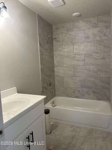 248 Flower Garden Drive, Southaven, MS 38671