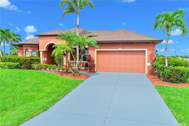 2169 NE 20th LN, Cape Coral, FL 33909