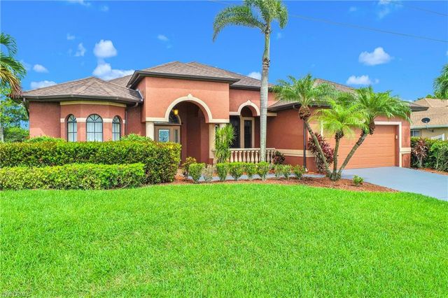 2169 NE 20th LN, Cape Coral, FL 33909