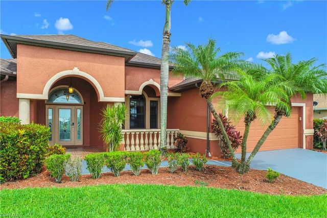 2169 NE 20th LN, Cape Coral, FL 33909