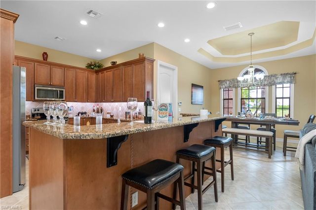 2169 NE 20th LN, Cape Coral, FL 33909