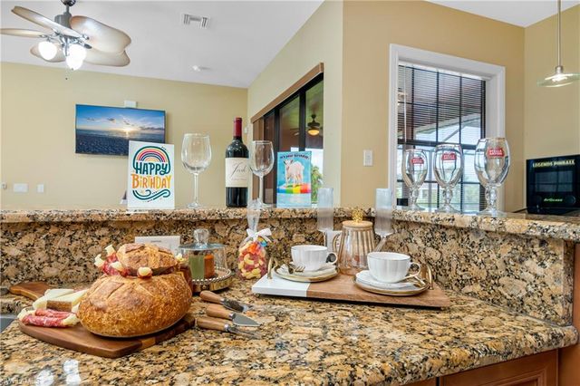 2169 NE 20th LN, Cape Coral, FL 33909