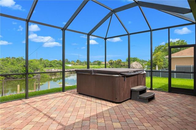 2169 NE 20th LN, Cape Coral, FL 33909
