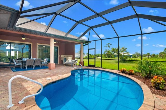 2169 NE 20th LN, Cape Coral, FL 33909