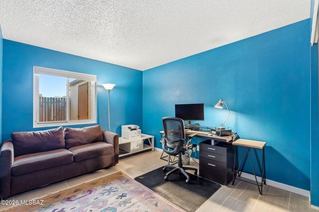 941 S Pantano Parkway, Tucson, AZ 85710