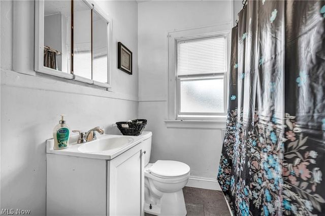 2822 Saratoga Avenue, Cleveland, OH 44109