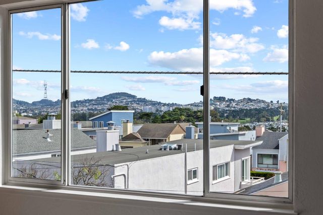 24 Westmont Drive, Daly City, CA 94015