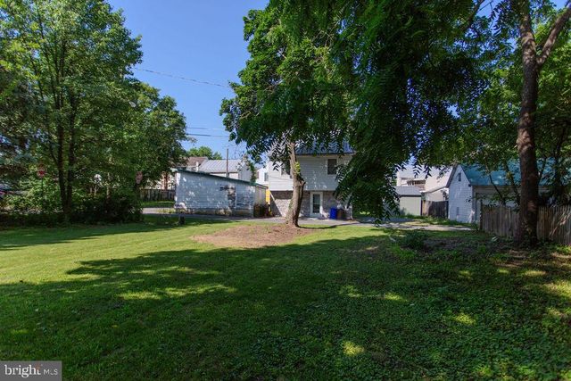 118 N PRINCE ST, Shippensburg, PA 17257