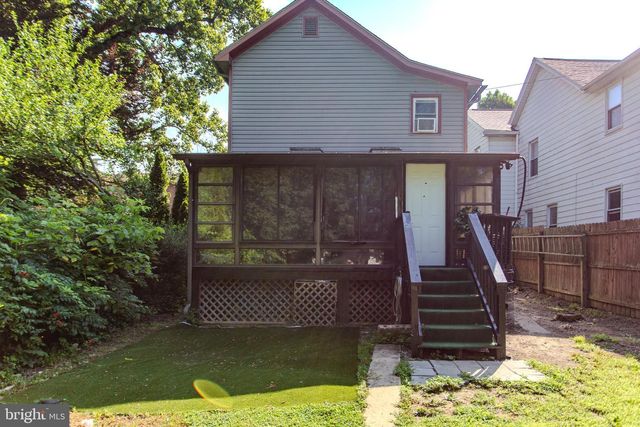 118 N PRINCE ST, Shippensburg, PA 17257