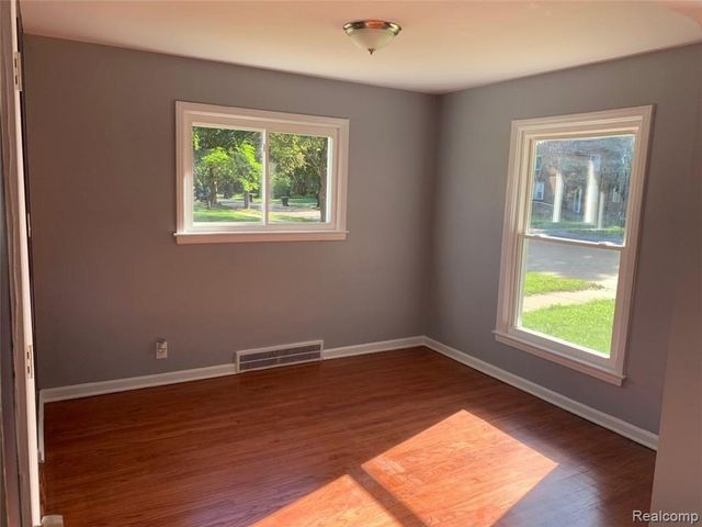 4800 Harvard Road, Detroit, MI 48224