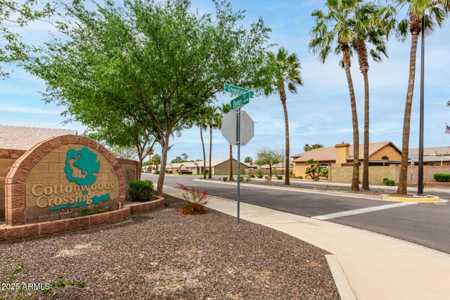 2319 E SAN TAN Drive, Gilbert, AZ 85296