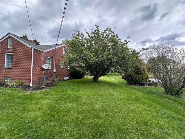 904 Sandalwood Dr, City Of Greensburg, PA 15601