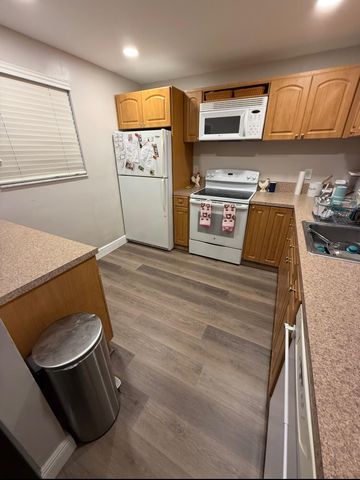 7173 ORANGE Drive 220B, Davie, FL 33314