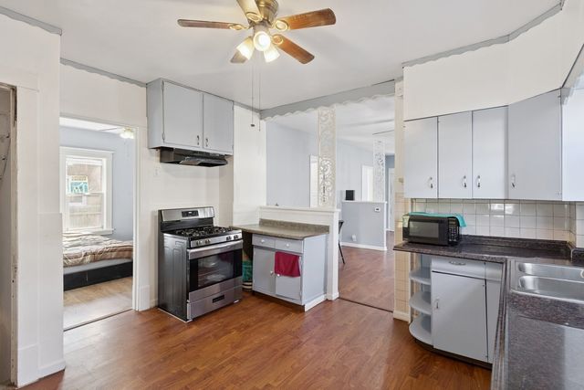 434 16th Avenue, Rockford, IL 61104