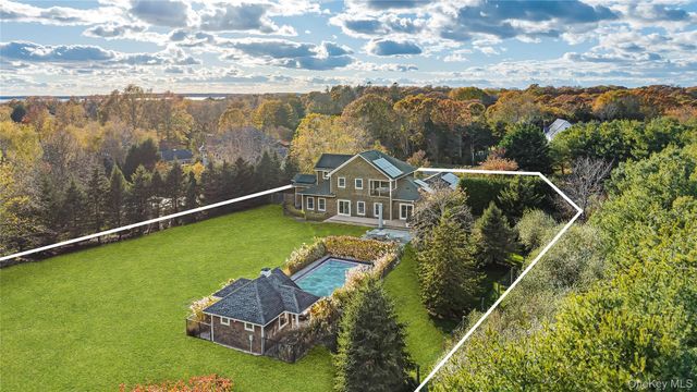 450 Sterling Woods Lane, Southold, NY 11971