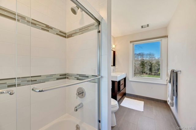 450 Sterling Woods Lane, Southold, NY 11971