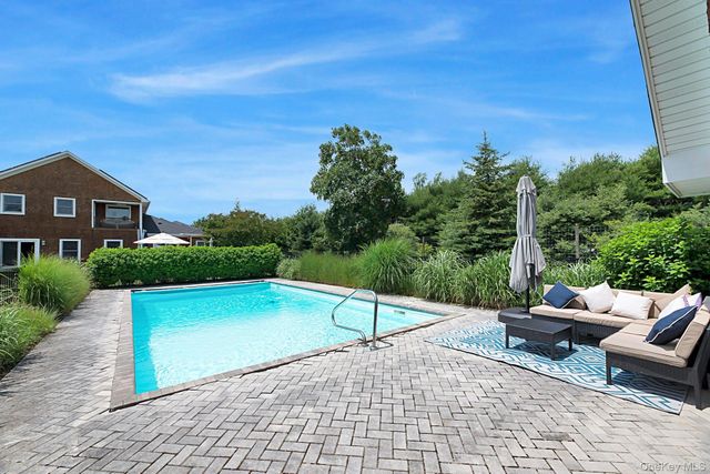 450 Sterling Woods Lane, Southold, NY 11971