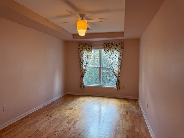 107 Clocktower Dr 207, Waltham, MA 02452