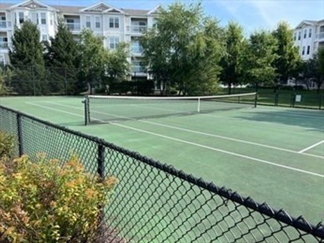 107 Clocktower Dr 207, Waltham, MA 02452
