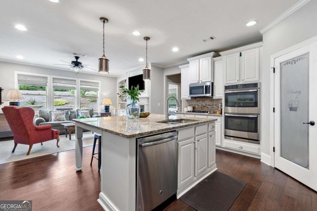 210 Millstone Parkway, Woodstock, GA 30188