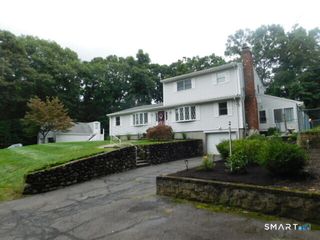 12 Rozum Circle, Prospect, CT 06712